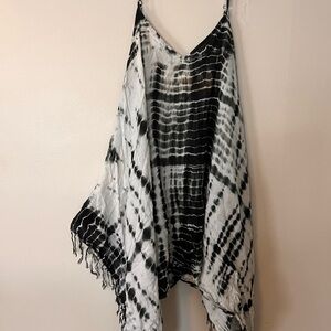 Raviya Black and White Asymmetrical Swim Coverup